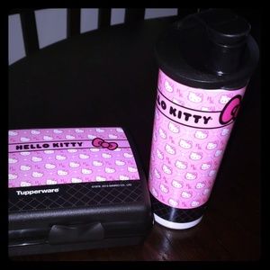 Tupperware " Lunch Set Quilted Hello Kitty"